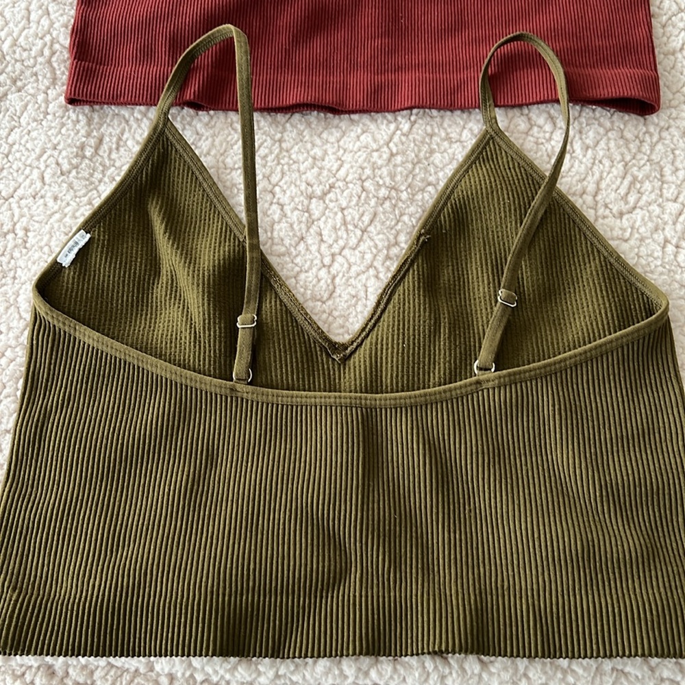 2 for 1 Ribbed Crop Tops - Picture 4 of 4